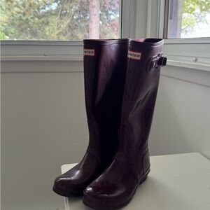 Hunter Glossy Plum Rain Boots